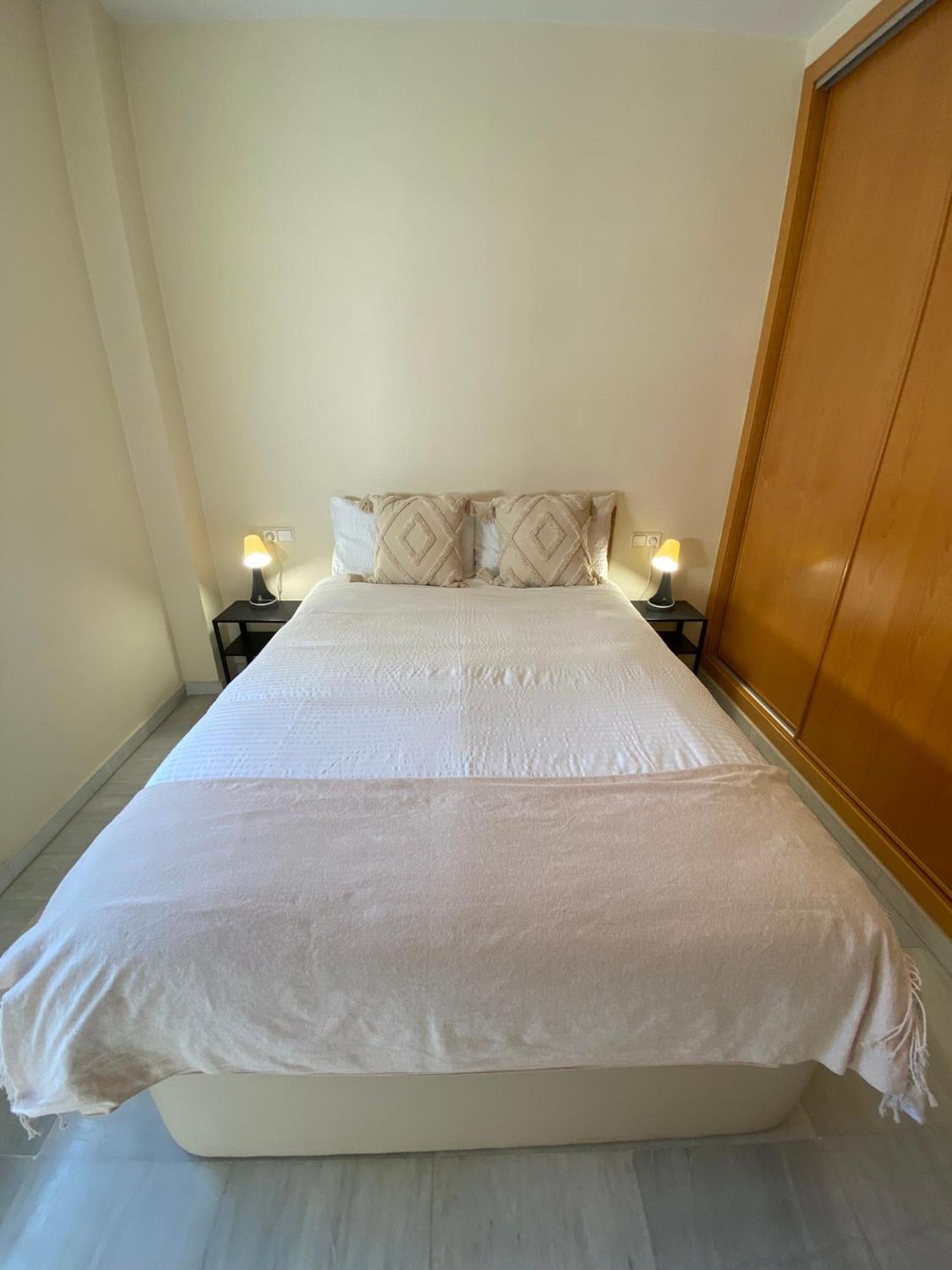 Ac Mosqera Triana Apartment Seville Exterior photo